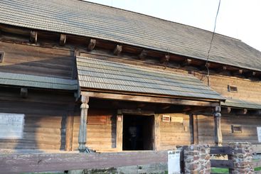 40 darczyńców przekazało już około 300-400 eksponatów do Izby Pamięci, która powstanie w spichlerzu w Skomlinie